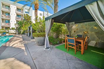 Oasis: relaxing saltwater infused resort-style pool